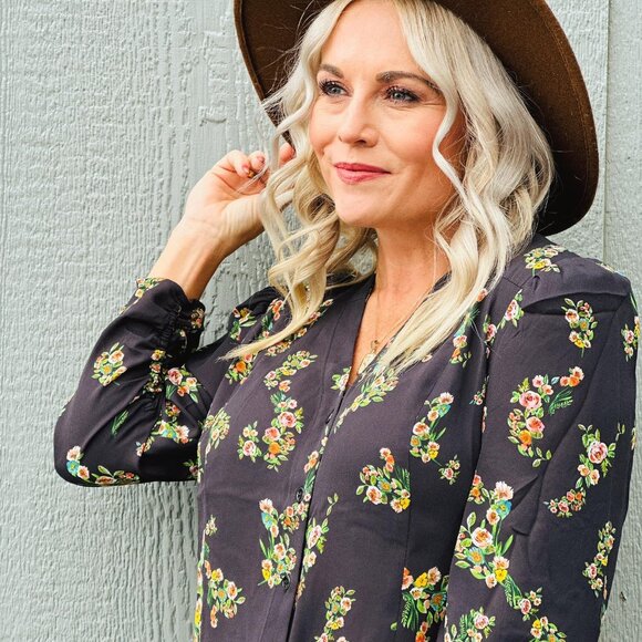 Cabi 4534 Ovation Blouse Fall 2023 XLarge EUC - Picture 7 of 7